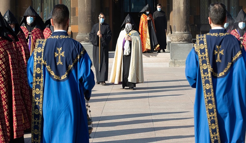 Մայր Աթոռ Սուրբ Էջմիածնում նշվեց հայոց առաջին լուսավորիչների տոնը