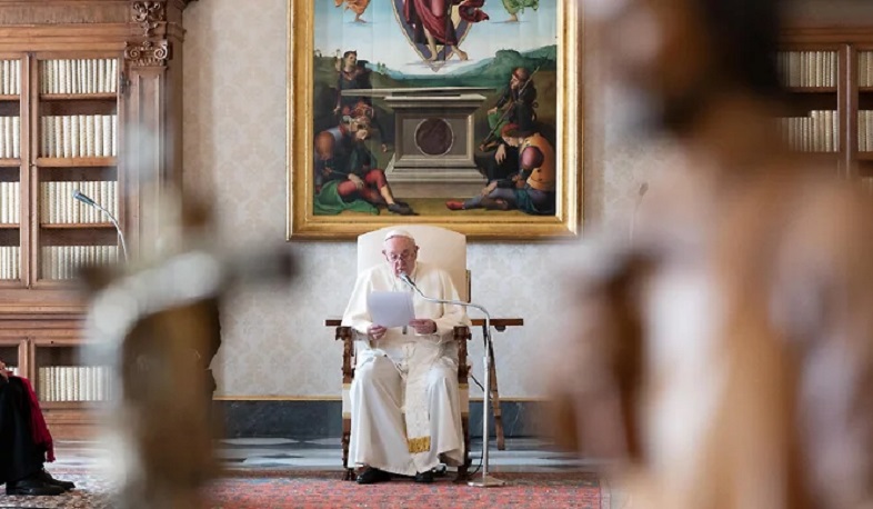 В Ватикане стало меньше европейских кардиналов