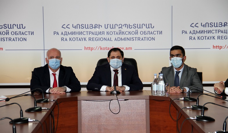 Սուրեն Պապիկյանն աշխատակազմին է ներկայացրել Կոտայքի նորանշանակ մարզպետ Մեսրոպ Մեսրոպյանին