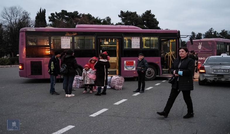 About 850 people returned to Stepanakert in one day