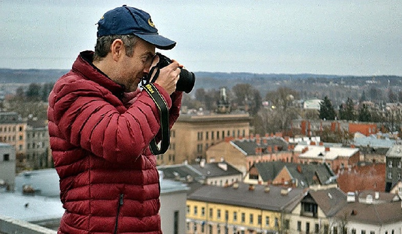 Լապշինը հայտնի բաճկոնից վաճառված գումարը նվիրաբերելու է վիրավոր զինծառայողների բուժմանը