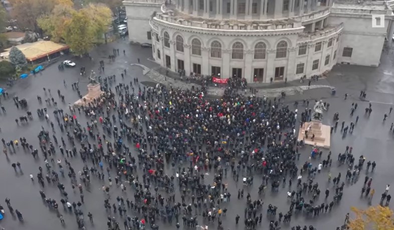 Վերացվում է ռազմական դրության շրջանակում հավաքների կազմակերպման և անցկացման արգելքը. Աղաջանյան