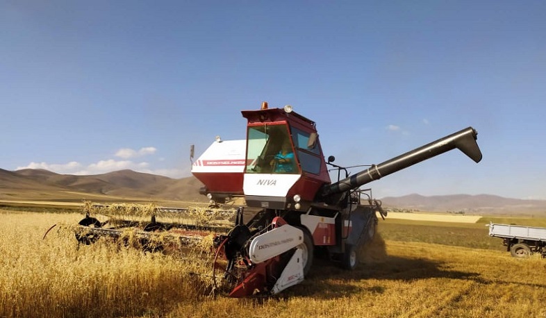 Շիրակի մարզի Սարապատ համայնքը շուրջ 138 մլն դրամի գյուղտեխնիկա է ստացել