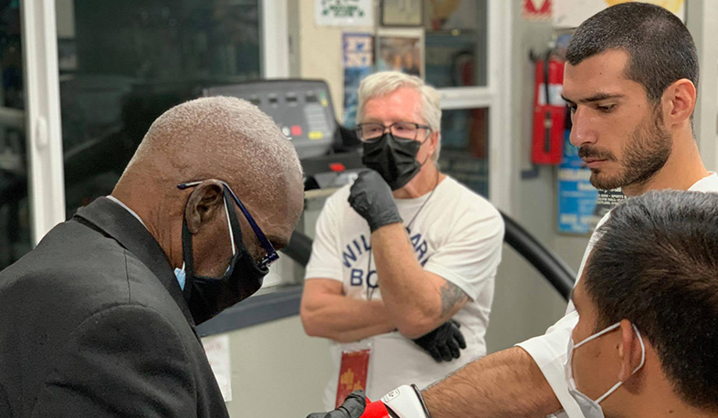 Գոռ Երիցյանը պրոֆեսիոնալ ռինգում տոնել է 14-րդ հաղթանակը՝ 6-րդ ռաունդում նոկաուտի ենթարկելով մեքսիկացի մրցակցին