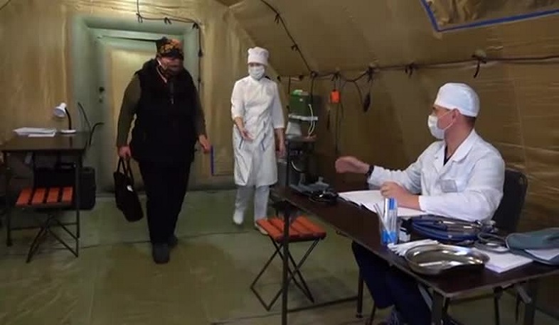 Медицинский отряд специального назначения начал оказывать помощь местному населению в Степанакерте