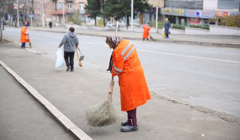 Степанакерт восстанавливает звание самого чистого города: фотографии
