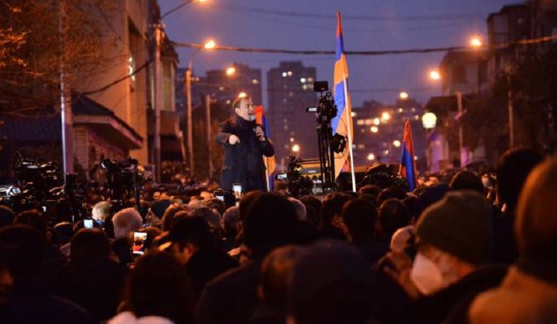 Հանրահավաքին հաջորդել է քայլերթ դեպի վարչապետի կեցավայր