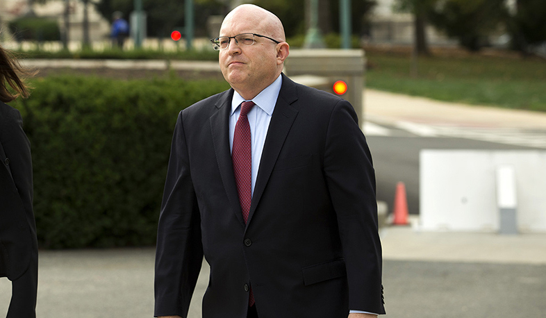 Мы выразили нашу озабоченность по поводу роли Турции в переброске боевиков и предоставлении оружия. Помощник госсекретаря США по делам Европы и Евразии