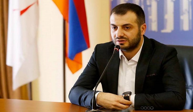 Հանրային հեռուստաընկերության տնօրինությունից առաջարկ եմ ստացել՝ ստանձնելու ընկերության գլխավոր պրոդյուսերի պաշտոնը. Վիրաբյան