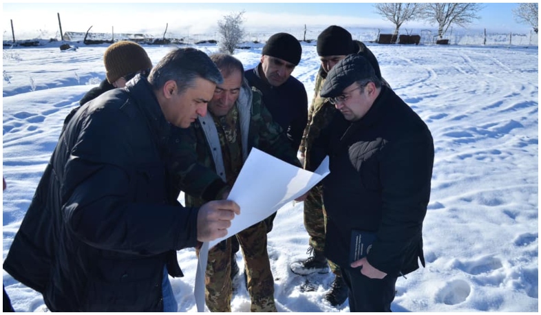 Защитник прав человека Армении продолжает посещать приграничные села Сюника