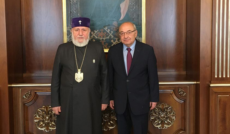 Ամենայն Հայոց Կաթողիկոսը հանդիպում է ունեցել  Վազգեն Մանուկյանի հետ