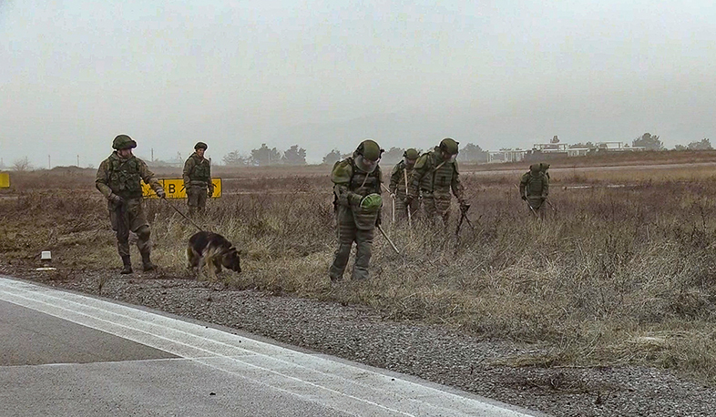 Миротворцы до сих пор в Нагорном Карабахе обнаружили и обезвредили более 4800 взрывоопасных предметов
