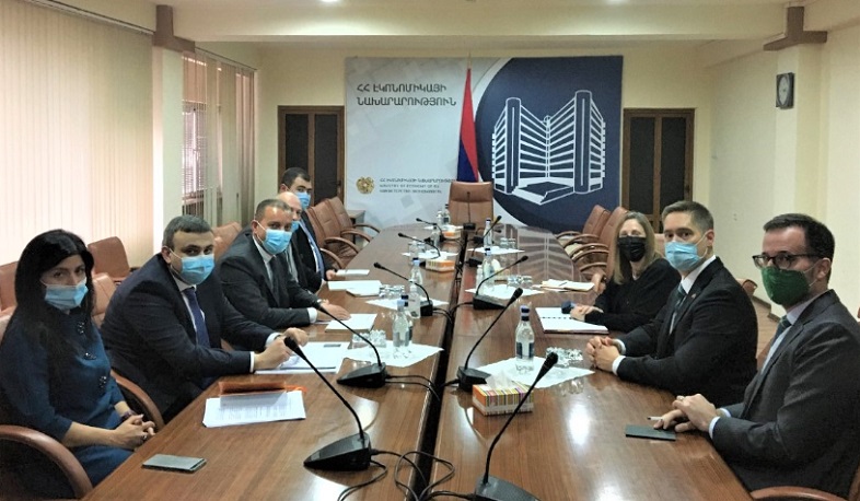 Линн Трейси и Ваан Керобян обсудили сотрудничество между Арменией и США