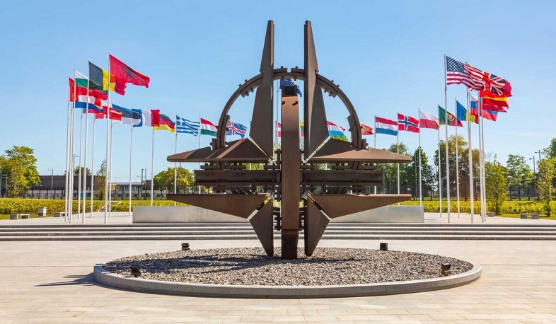 В НАТО выступили против договора о запрете ядерного оружия