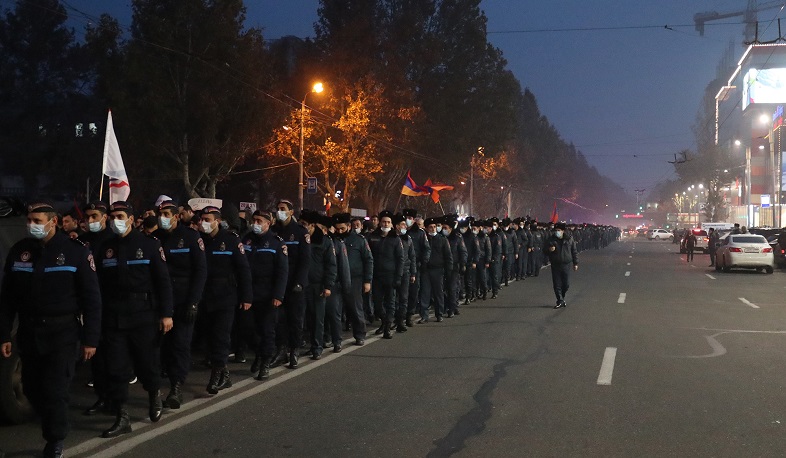 Ընդդիմադիրների քայլերթն ավարտվել է