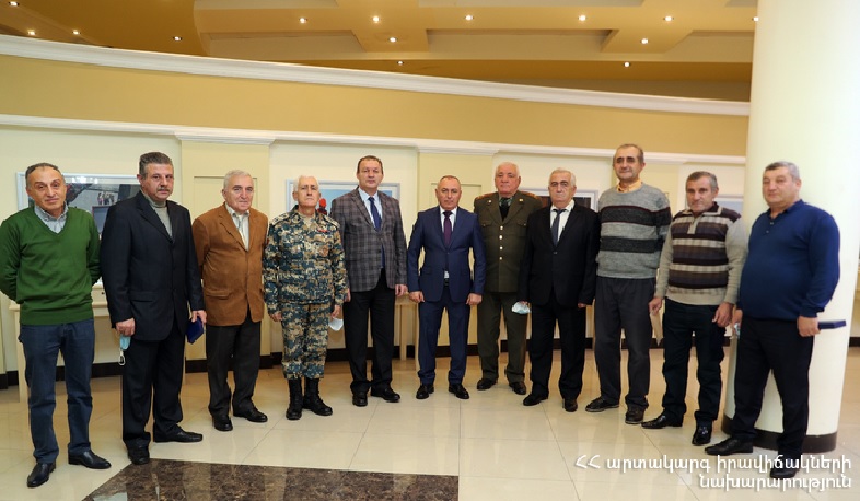 Պարգևատրվել են ԱԻՆ վետերանները