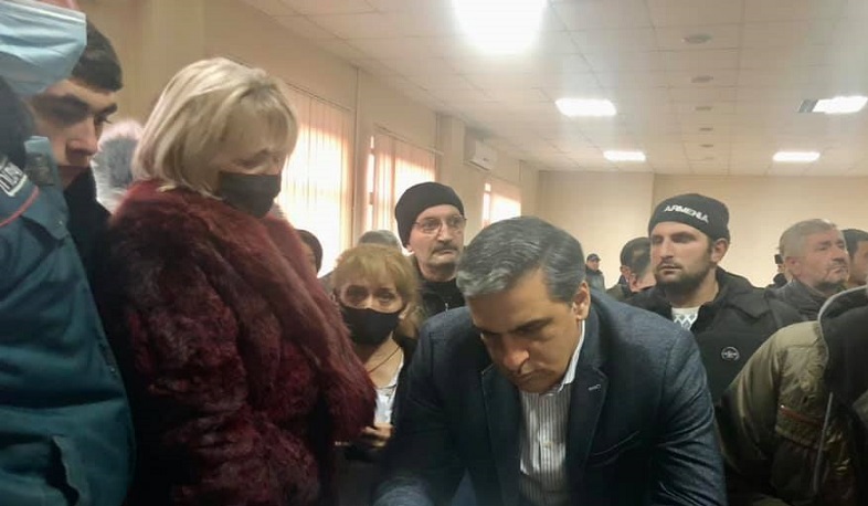 Защитник прав человека РА и представитель Армении в ЕСПЧ встретились с жителями Ширакской области