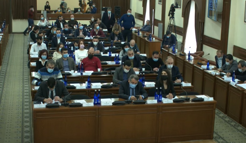 Վիճաբանություն Երևանի ավագանու նիստում