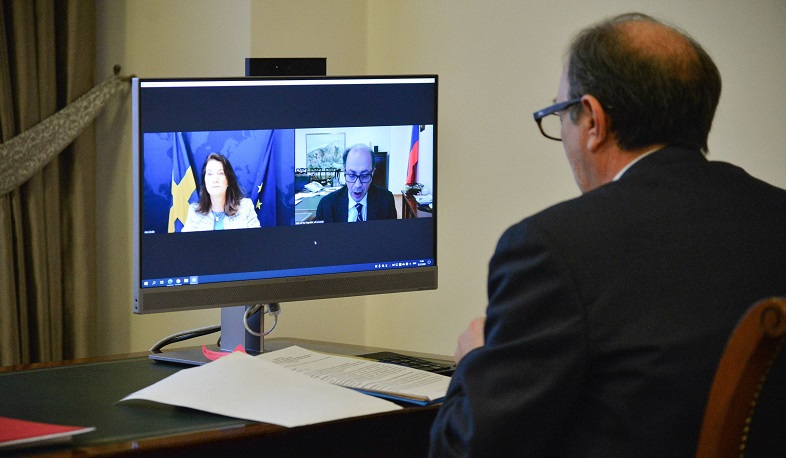 Ара Айвазян провел видеосовещание со шведским коллегой