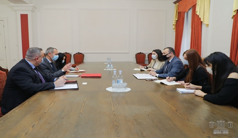 ԱԺ նախագահի տեղակալը և ԿԽՄԿ ղեկավարը քննարկել են համագործակցության հարցեր