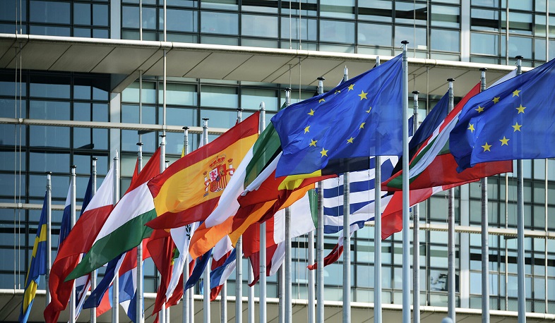 Первые вакцины от COVID отправили во все страны ЕС одновременно