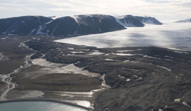 Судно с рыбаками затонуло в Баренцевом море, судьба 17 человек неизвестна