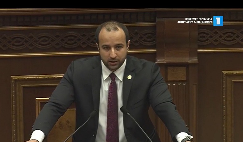 Հայկ Սարգսյանի արձագանքը խորհրդարանի մուտքի մոտ տեղի ունեցած միջադեպին