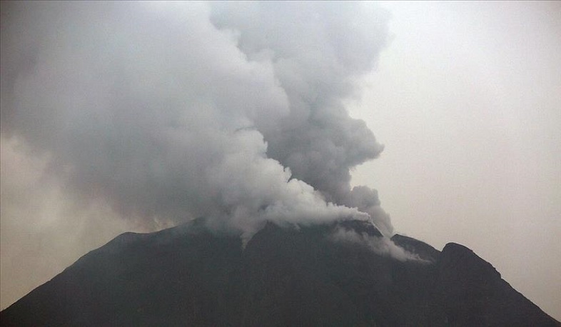 В Японии проснулся вулкан Отакэ