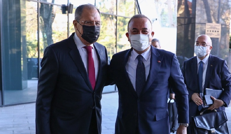 US sanctions no obstacle to Russia-Turkey military ties: Lavrov