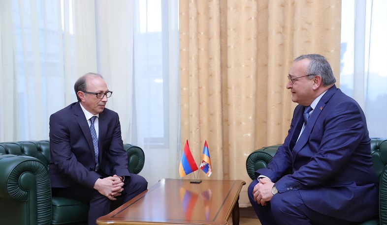 Глава МИД РА встретился с председателем НС Арцаха