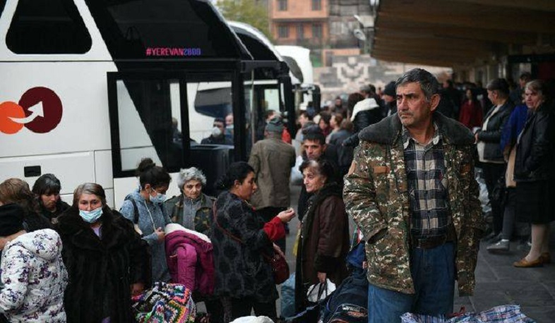 Более 47 650 беженцев в сопровождении российских миротворцев вернулись в свои дома в Нагорном Карабахе
