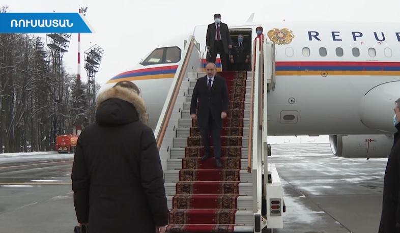 Նիկոլ Փաշինյանին և Իլհամ Ալիևին Մոսկվայում դիմավորել են նույն արարողակարգով