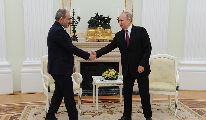 Путин назвал отношения с Арменией союзническими