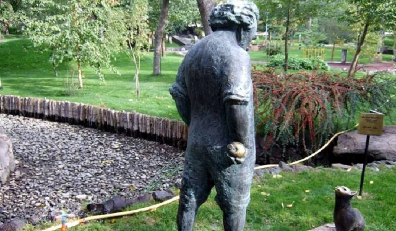 Ոստիկանությունը նյութեր է նախապատրաստում Գևորգ Էմինի հուշարձանի կատվի քանդակը գողանալու դեպքի առթիվ