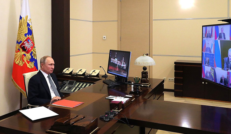 Путин провёл совещание с постоянными членами Совета Безопасности РФ