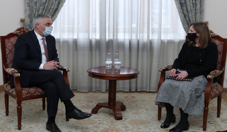 Вице-премьер Мгер Григорян принял Чрезвычайного и Полномочного посла США в Армении