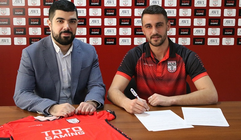 «Արարատ» ՖԱ-ն պայմանագիր է կնքել սերբ հարձակվող Դիմիտրիյե Պոբուլիչի հետ