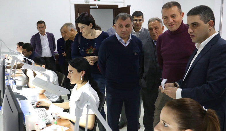 Վահան Քերոբյանը հանդիպել է Հայաստանի ադամանդագործության և ոսկերչական ընկերությունների ներկայացուցիչների հետ