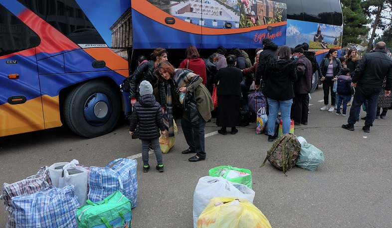 В места прежнего проживания в Нагорном Карабахе вернулись 49 638 человек