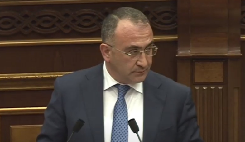 Մարտական զենք կտրամադրվի նաև ՊԵԿ աշխատակիցներին. ԱԺ-ն քննարկում է նախագիծը