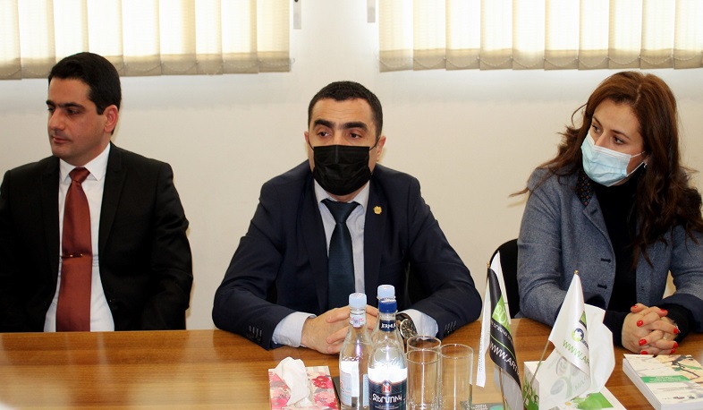 Ռոմանոս Պետրոսյանն աշխատակազմին է ներկայացրել ԲԾԻԳ-ի տնօրենի նոր ժամանակավոր պաշտոնակատարին