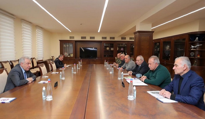 The RA Minister of Defense received the members of the UYV (Union of 