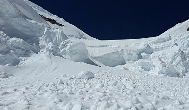 Փրկարարները քաղաքացիներին իջեցրել են Ձորագլուխ գյուղի մոտակա սարից. նրանցից մեկի վիճակը ծանր է
