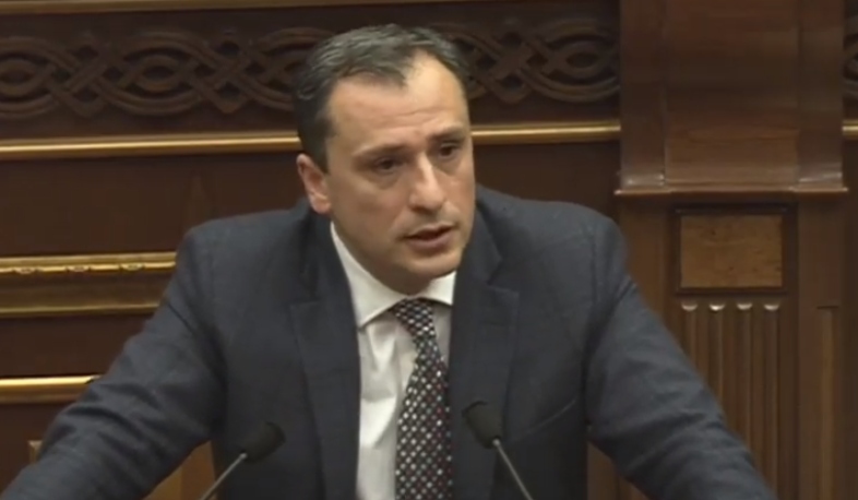 Խաչատուրյանը նշեց՝ կողմ է Սահմանադրական և Վճռաբեկ դատարանների միավորմանը