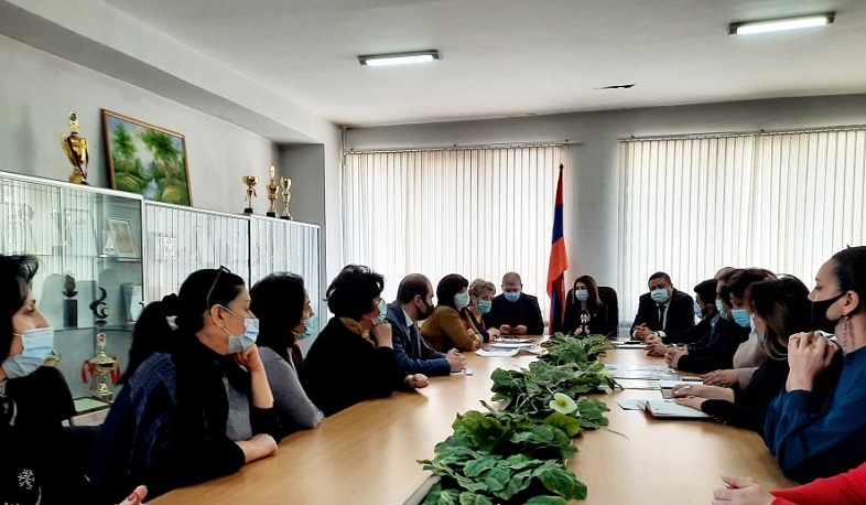 ԱԱՏՄ մասնագետները հանդիպել են դպրոցների և մանկապարտեզների պատասխանատուների հետ