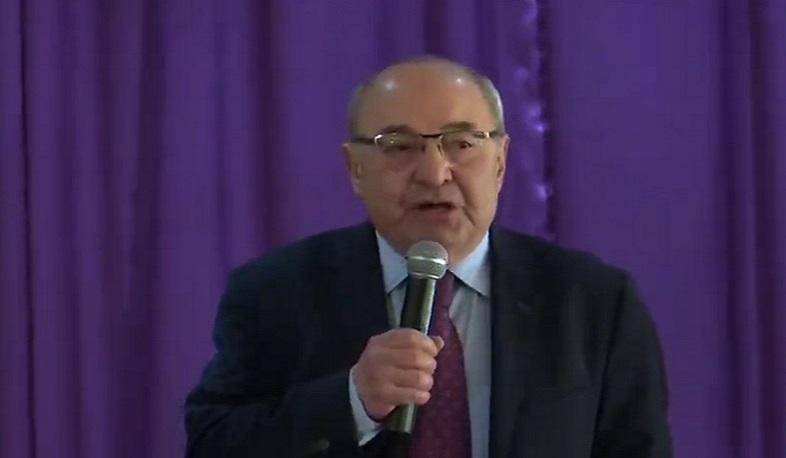 Եթե սահմանադրական ճանապարհը արդյունք չբերի, պետք է ապստամբություն անել. Վազգեն Մանուկյան