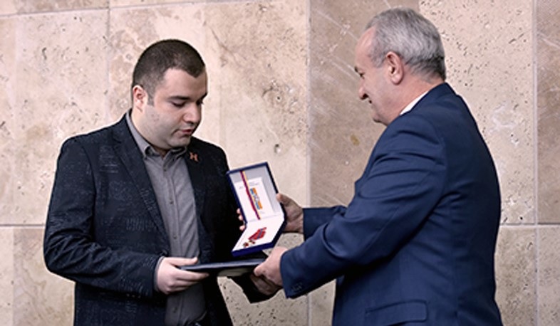 ԵՊՀ պրոֆեսոր Արմեն Թռչունյանը հետմահու պարգևատրվել է 1-ին աստիճանի մեդալով