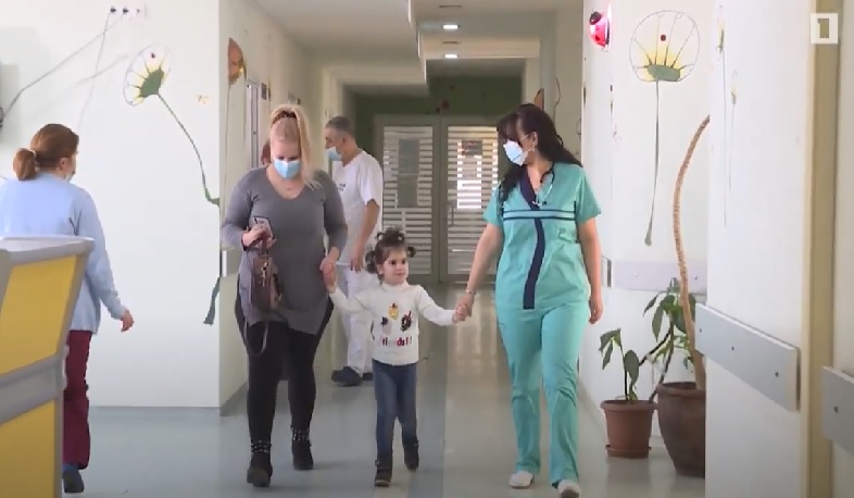 Կավասակիից բուժված փոքրիկն անընդհատ սիրո խոստովանություններ է ուղարկում իր կյանքը փրկած բժշկին