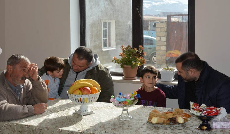 ԱՀ ներքին գործերի նախարարն այցելել է զոհված փրկարարների հարազատներին