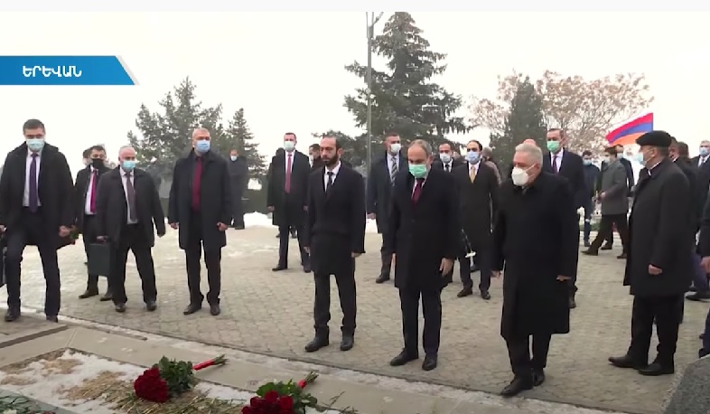 Թղթի վրա կբերեք իմ մեջբերումը, և ես ձեր հարցին կպատասխանեմ. վարչապետի պատասխանը՝ լրագրողի պնդմանը